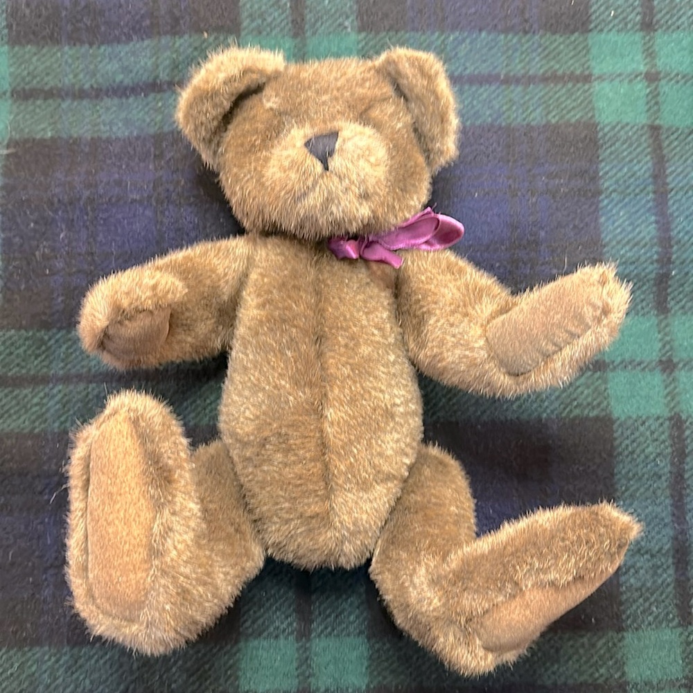 Vintage 1990's Boyds Bear Wellington gray/brown‎ with Plum Colored Ribbon
